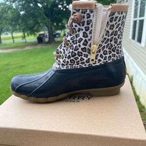 Brand new Sperry rain boots